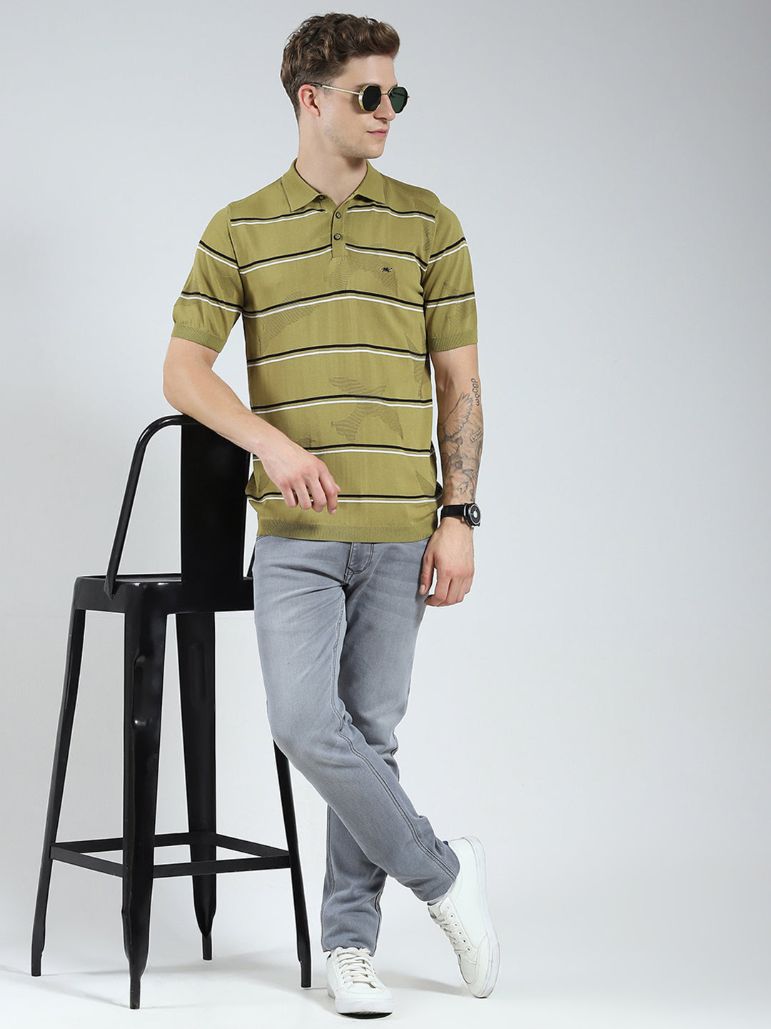 Men Green Solid Collar Half Sleeve T-Shirt