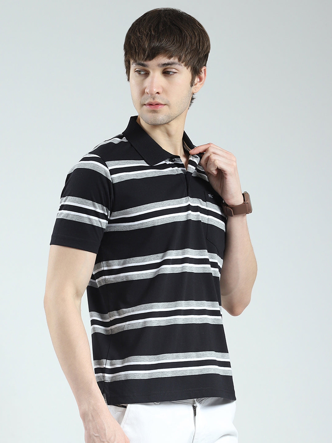 Men Black Stripe Collar Half Sleeve T-Shirt