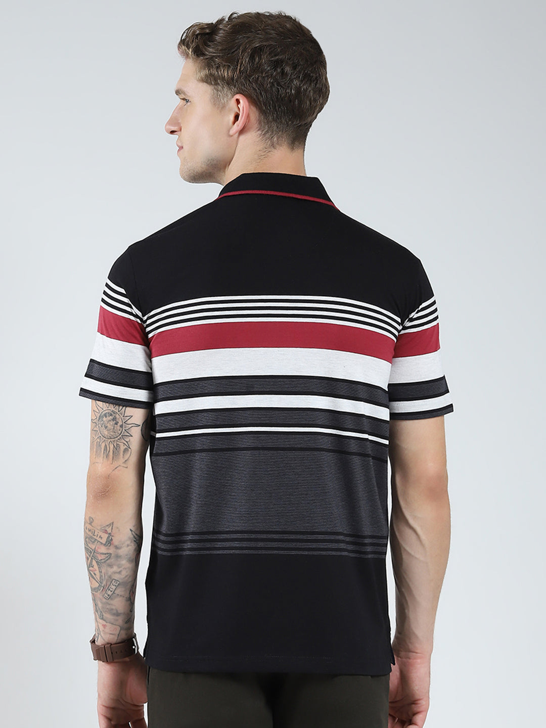 Men Black Stripe Collar Half Sleeve T-Shirt