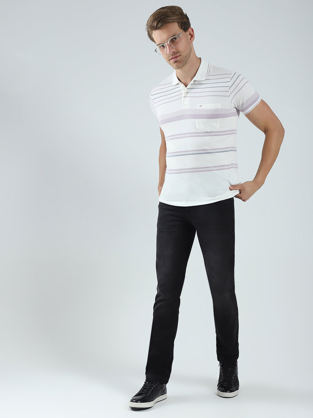 Men Off White Stripe Collar Half Sleeve T-Shirt