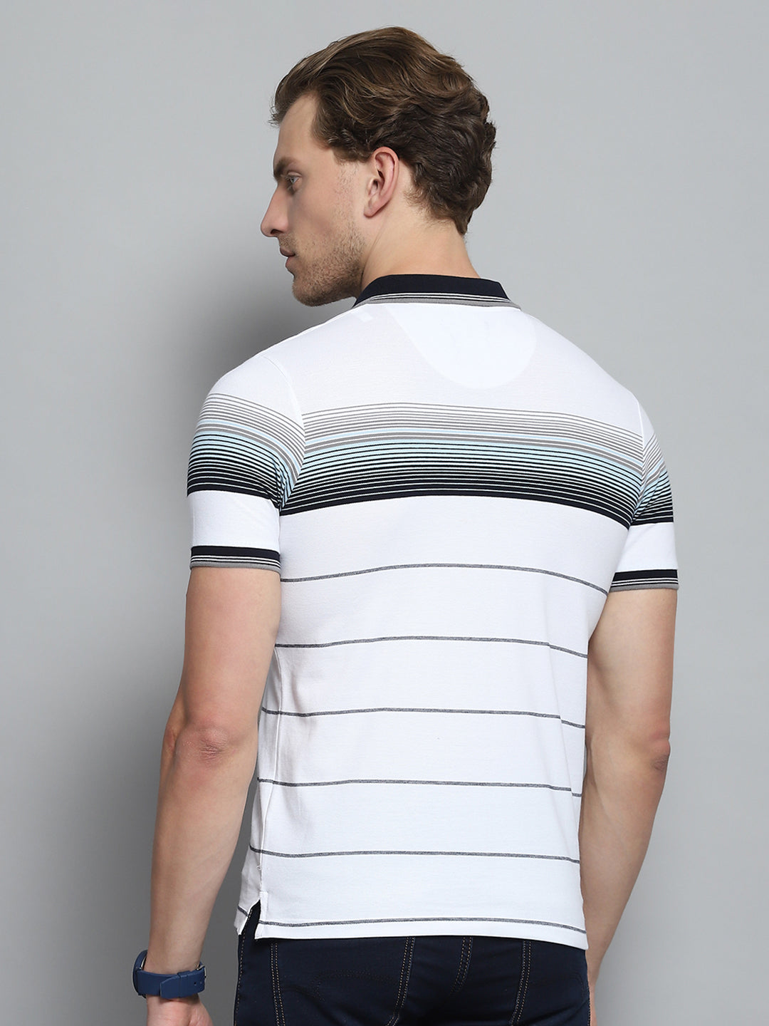 Men White Stripe Collar Half Sleeve T-Shirt