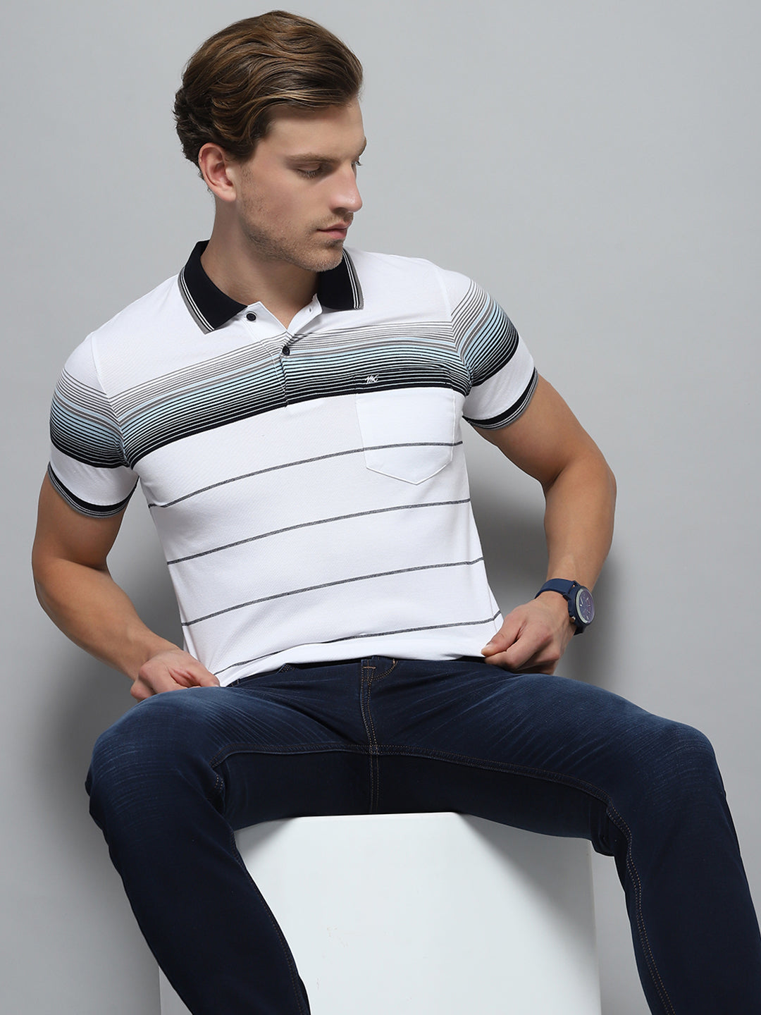 Men White Stripe Collar Half Sleeve T-Shirt