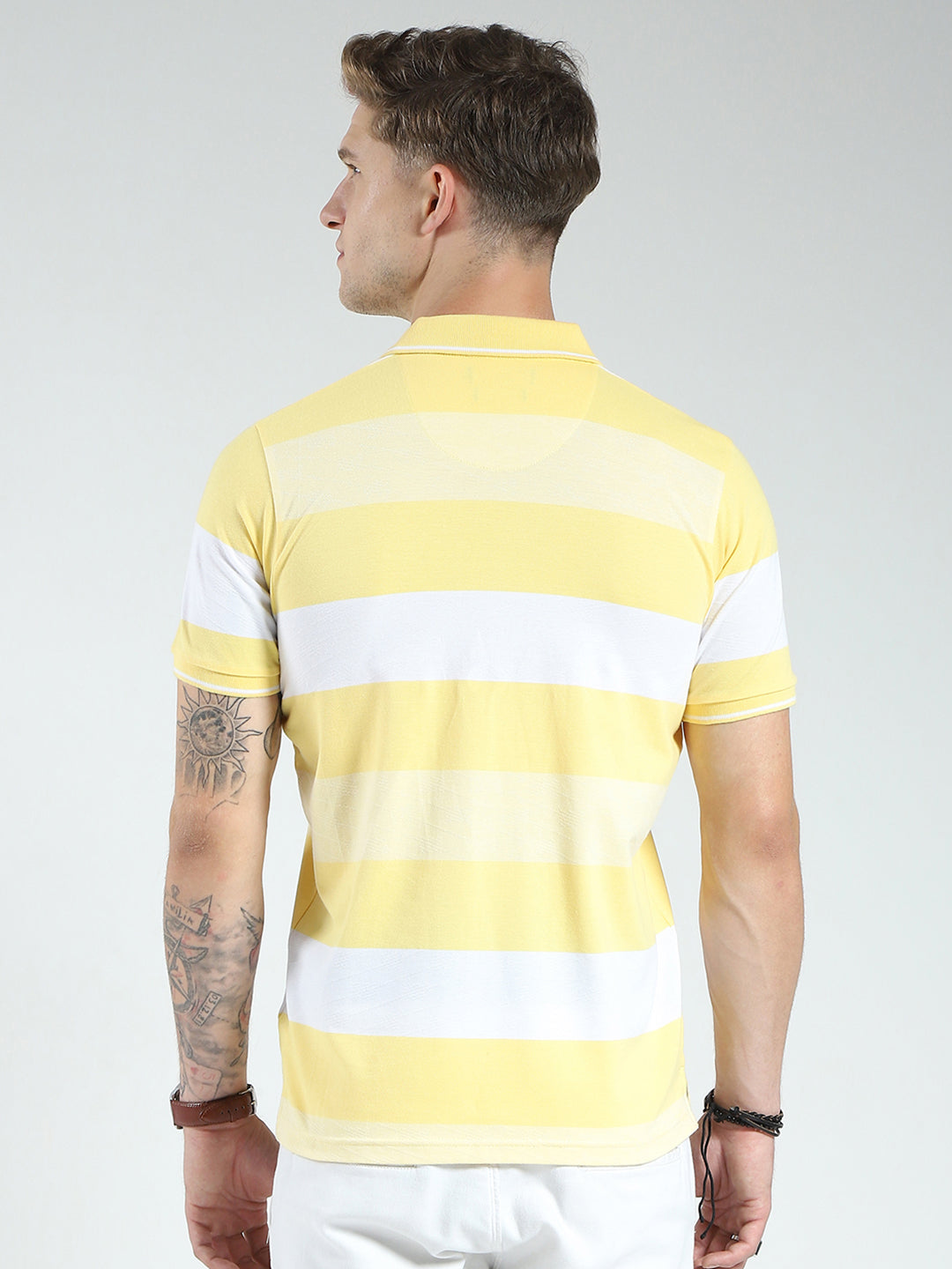 Men Yellow Stripe Collar Half Sleeve T-Shirt