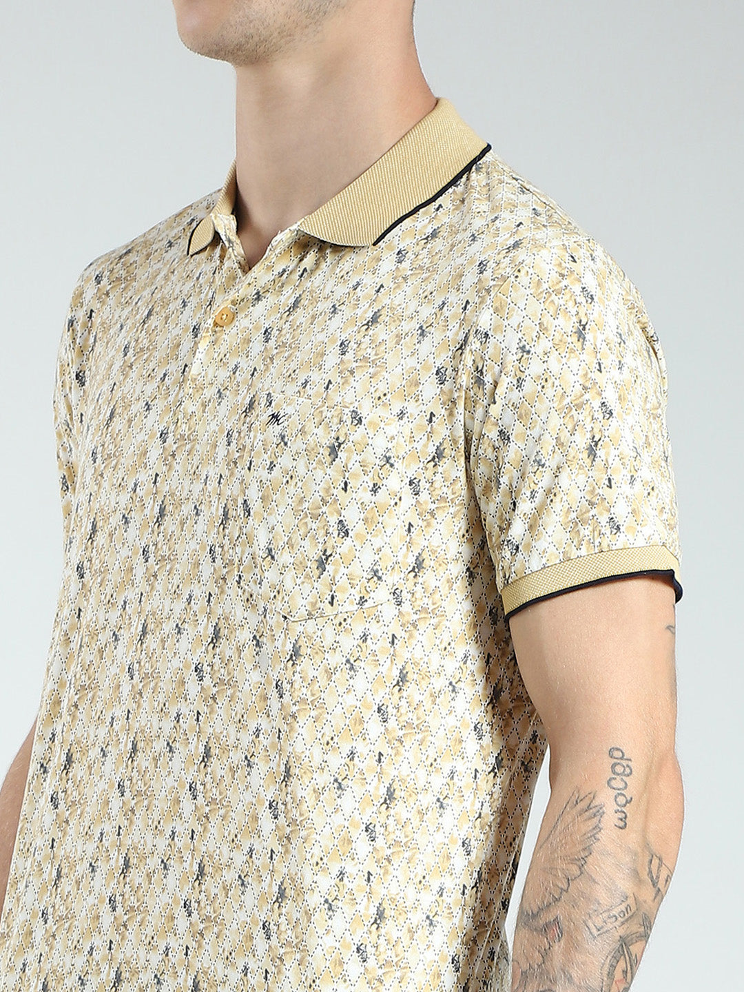 Men Yellow Printed Collar Half Sleeve T-Shirt