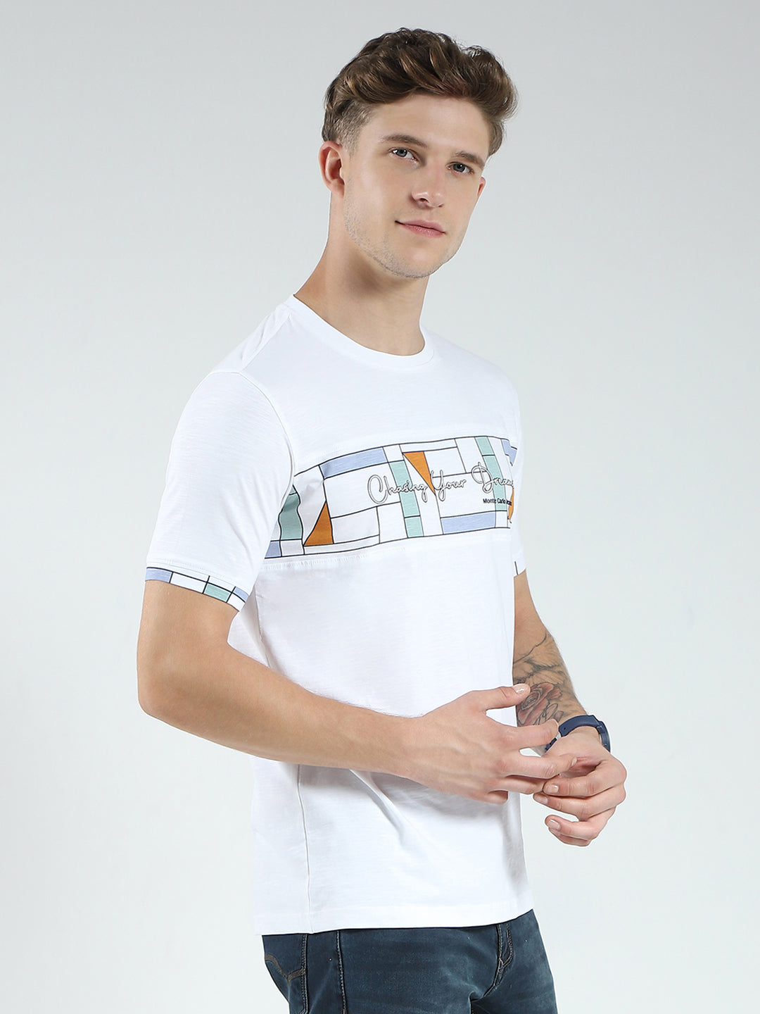 Men White Printed Round Neck Half Sleeve T-Shirt