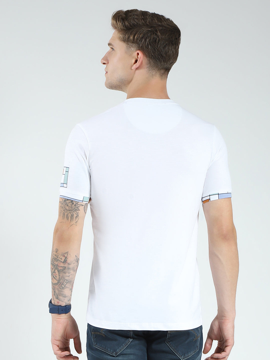 Men White Printed Round Neck Half Sleeve T-Shirt