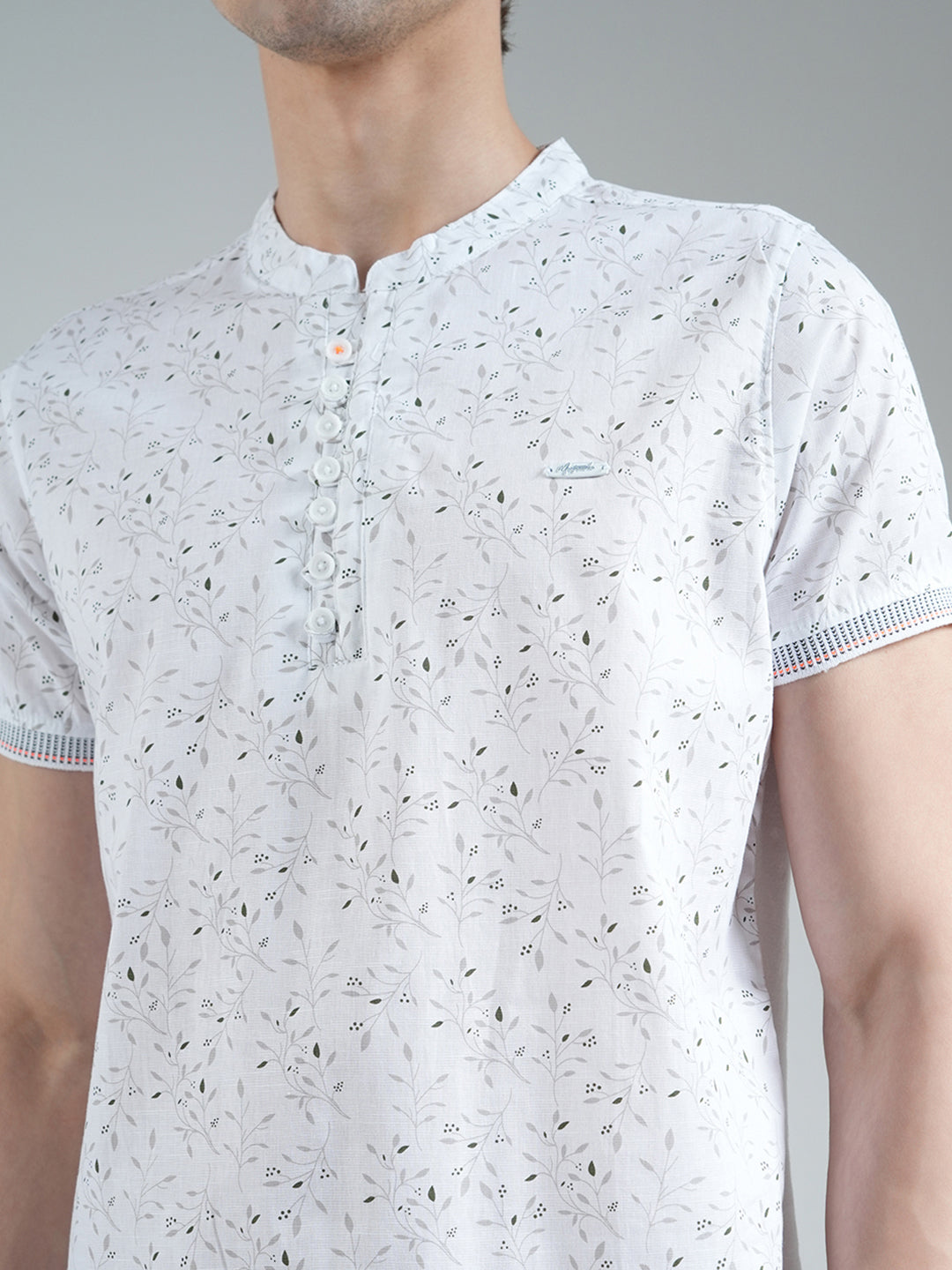 Men White Printed Round Neck Half Sleeve T-Shirt