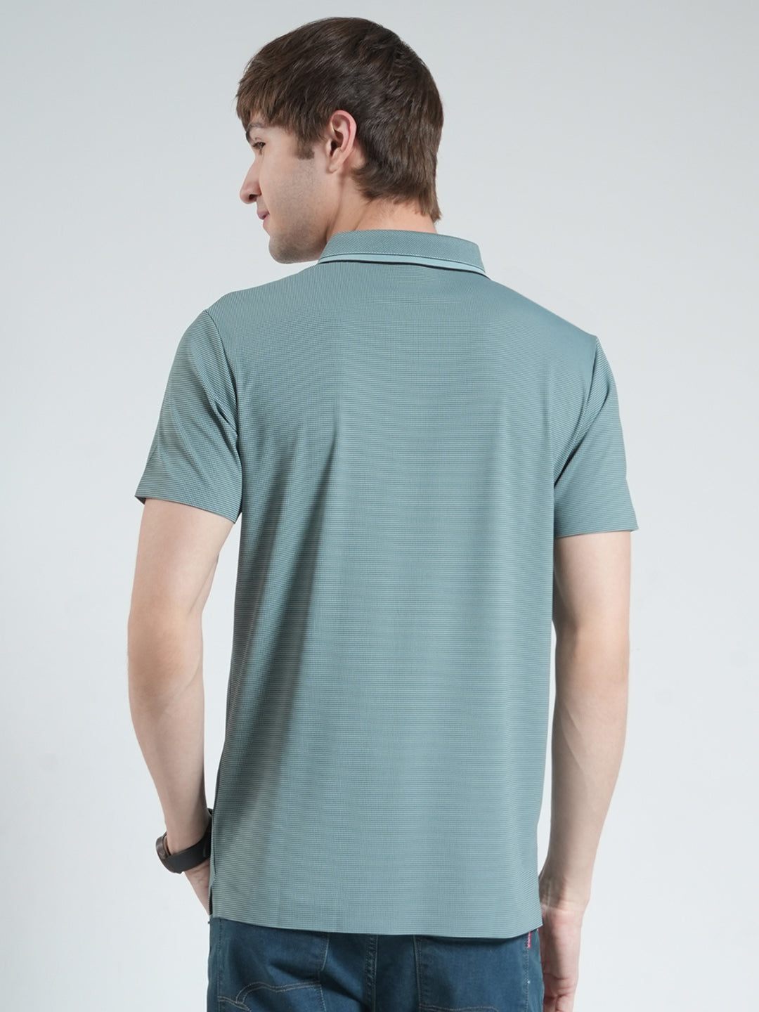 Men Green Solid Collar Half Sleeve T-Shirt