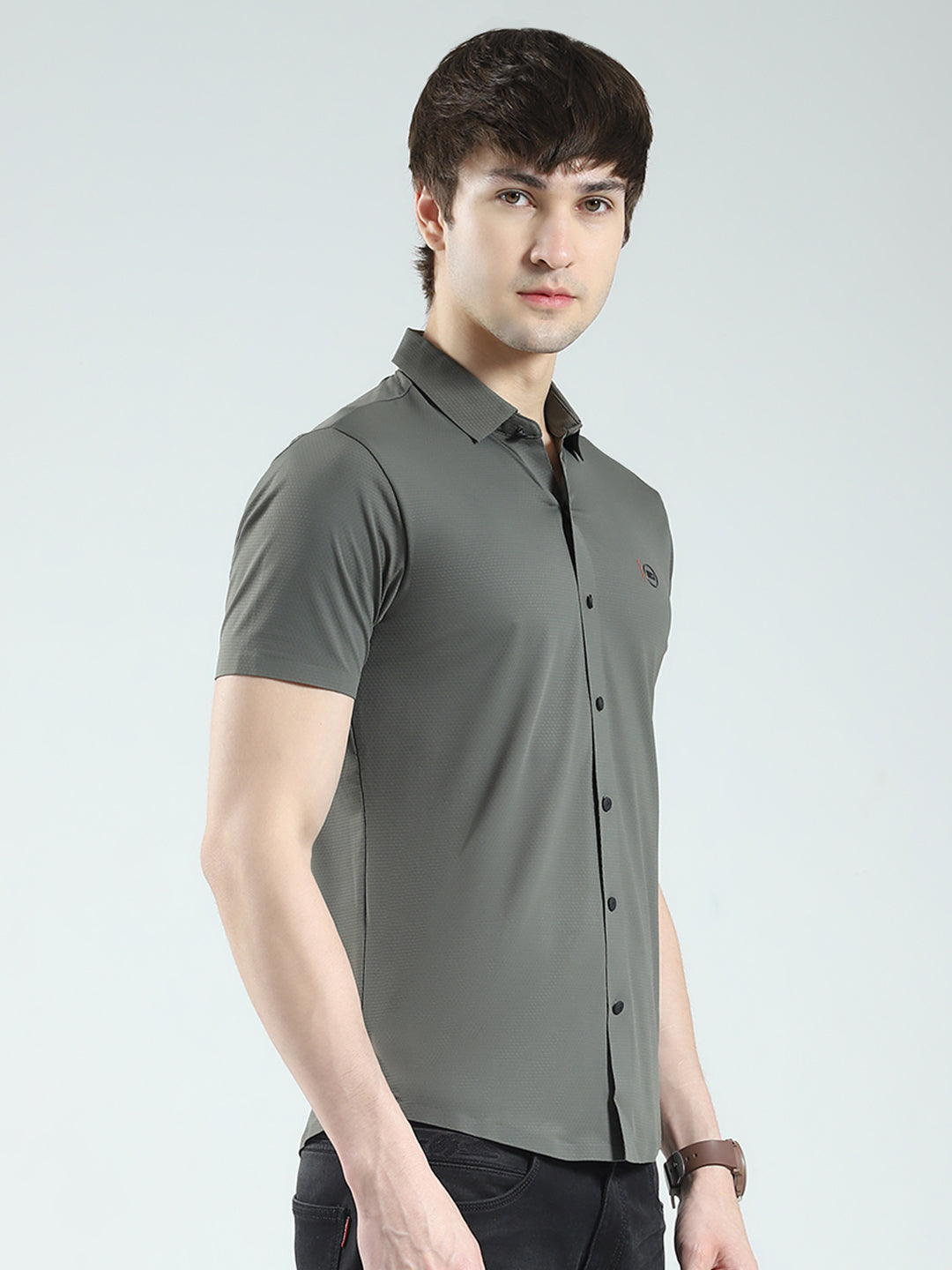 Men Olive Solid Collar Half Sleeve Shirt