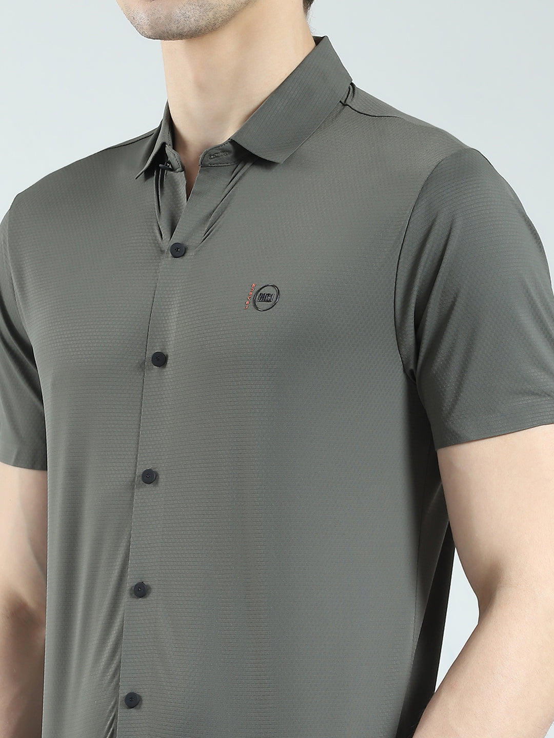 Men Olive Solid Collar Half Sleeve Shirt