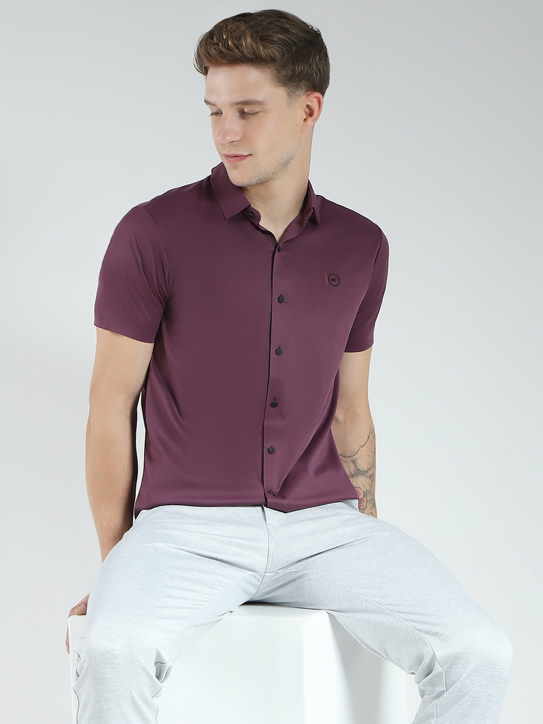 Men Maroon Solid Collar Half Sleeve Shirt
