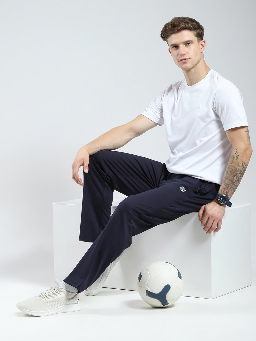 Men Navy Blue Solid Regular Fit Lower