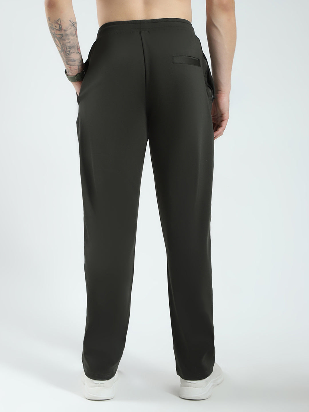 Men Olive Solid Regular Fit Lower