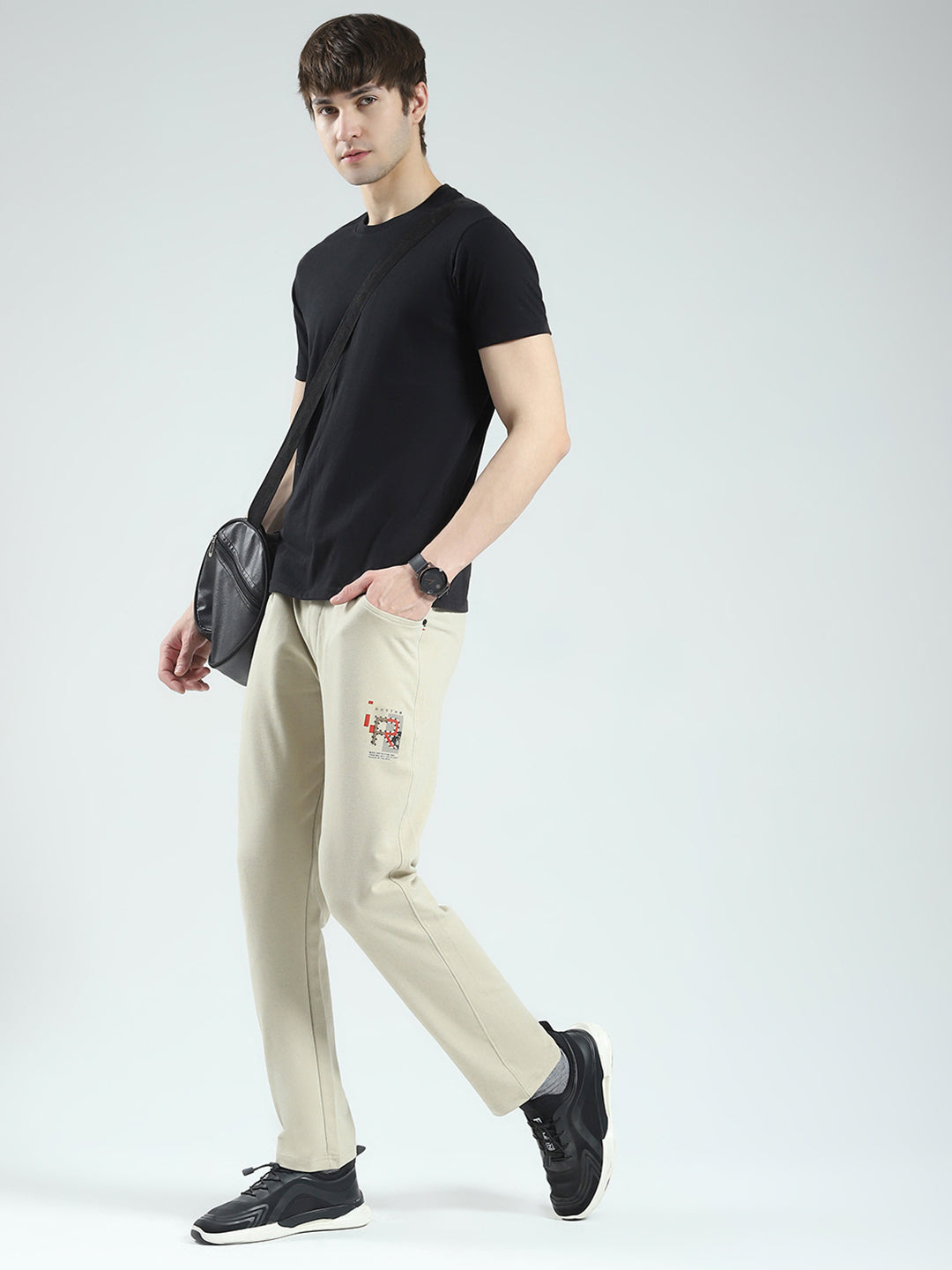 Men Beige Solid Regular Fit Lower