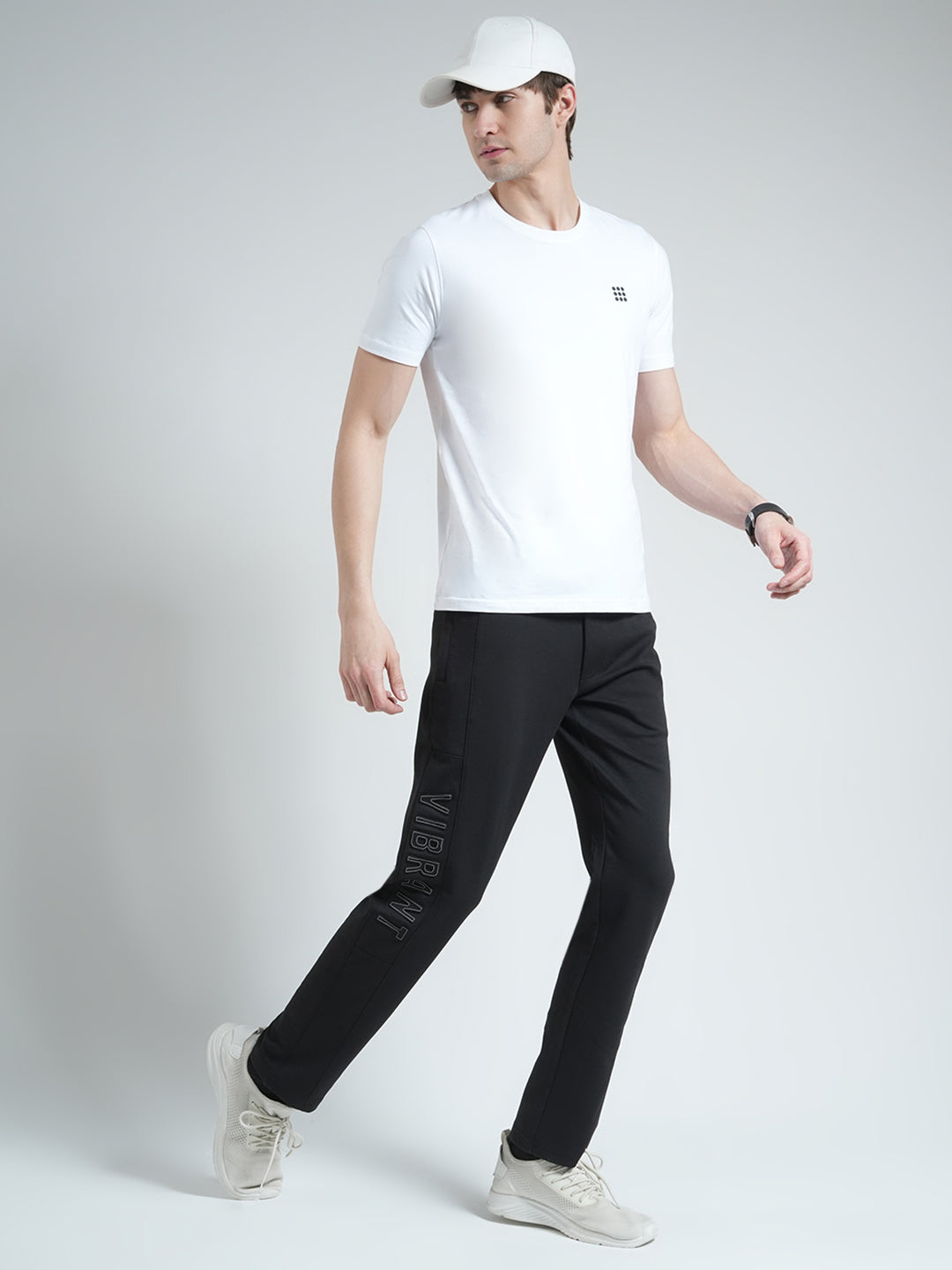 Men Black Solid Regular Fit Lower