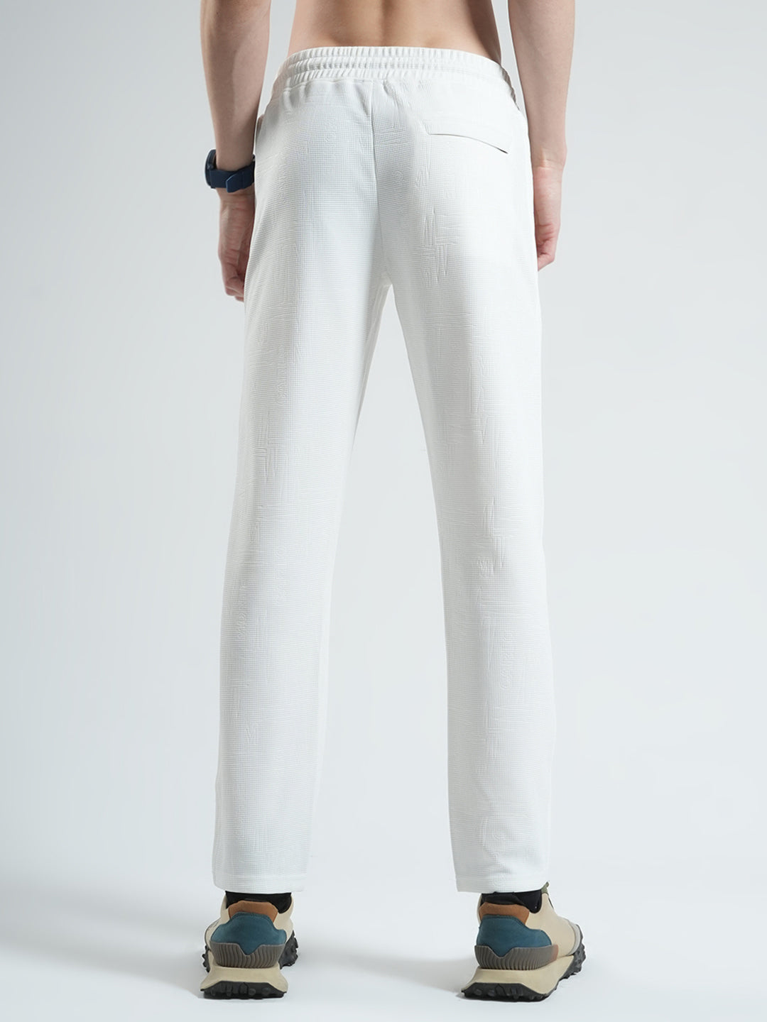 Men White Solid Regular Fit Lower