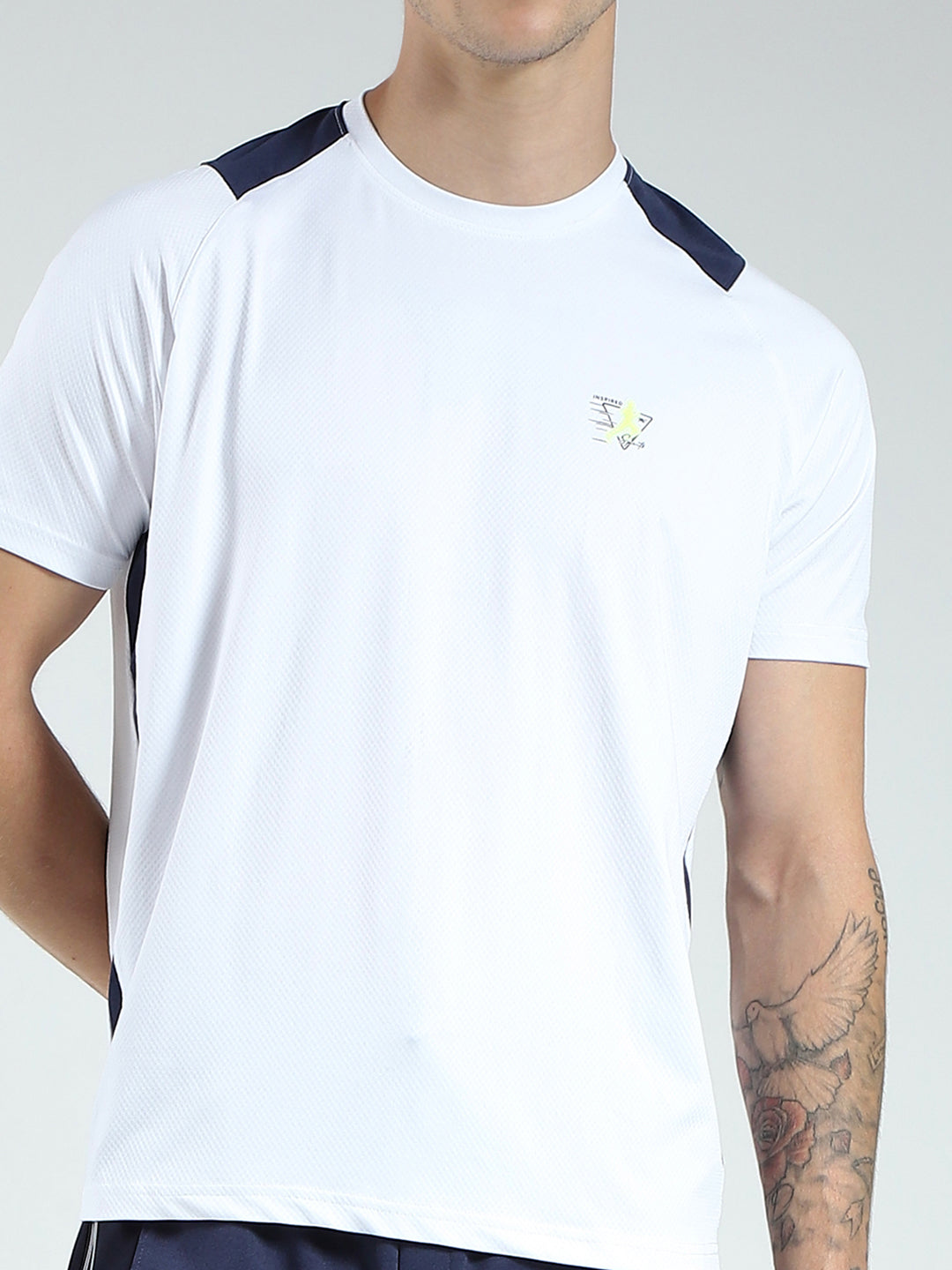 Men Blue Solid Round Neck Half Sleeve Bermuda Set