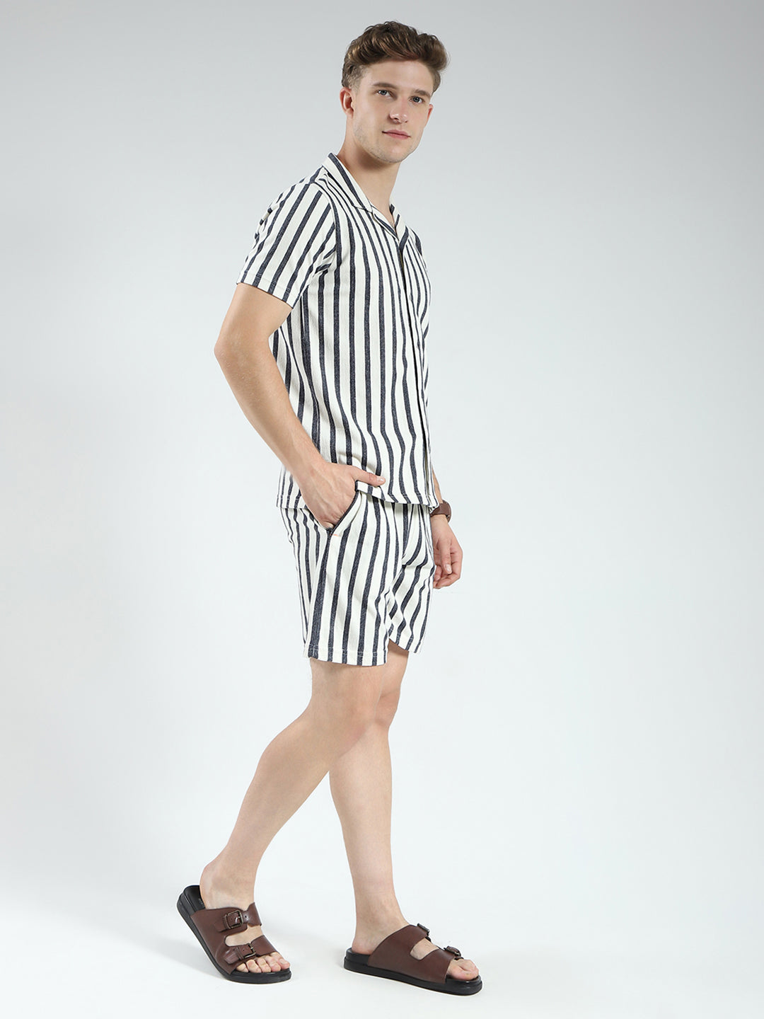 Men Off White Printed Collar Half Sleeve Bermuda Set