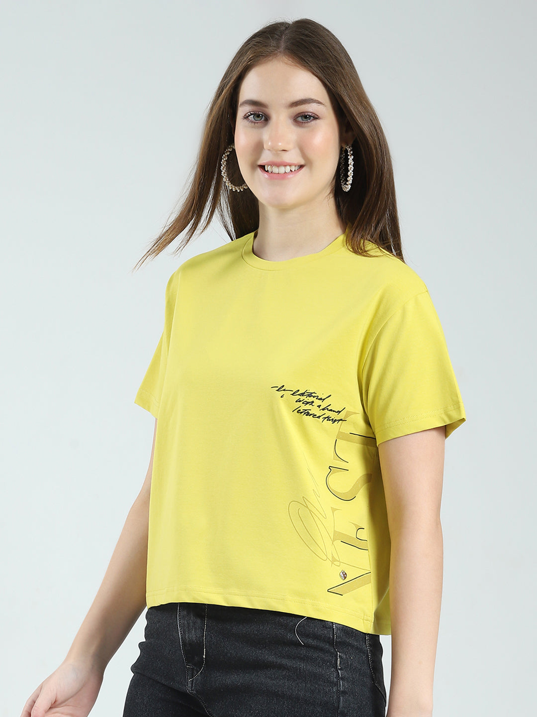 Women Mustard Printed Round Neck Half Sleeve Top