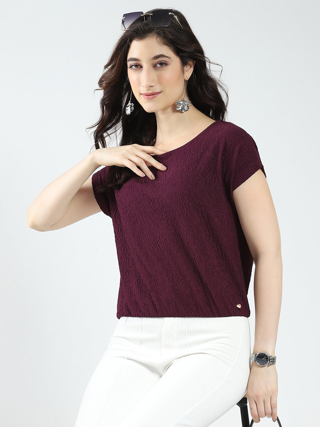 Women Burgundy Solid Round Neck Half Sleeve Top