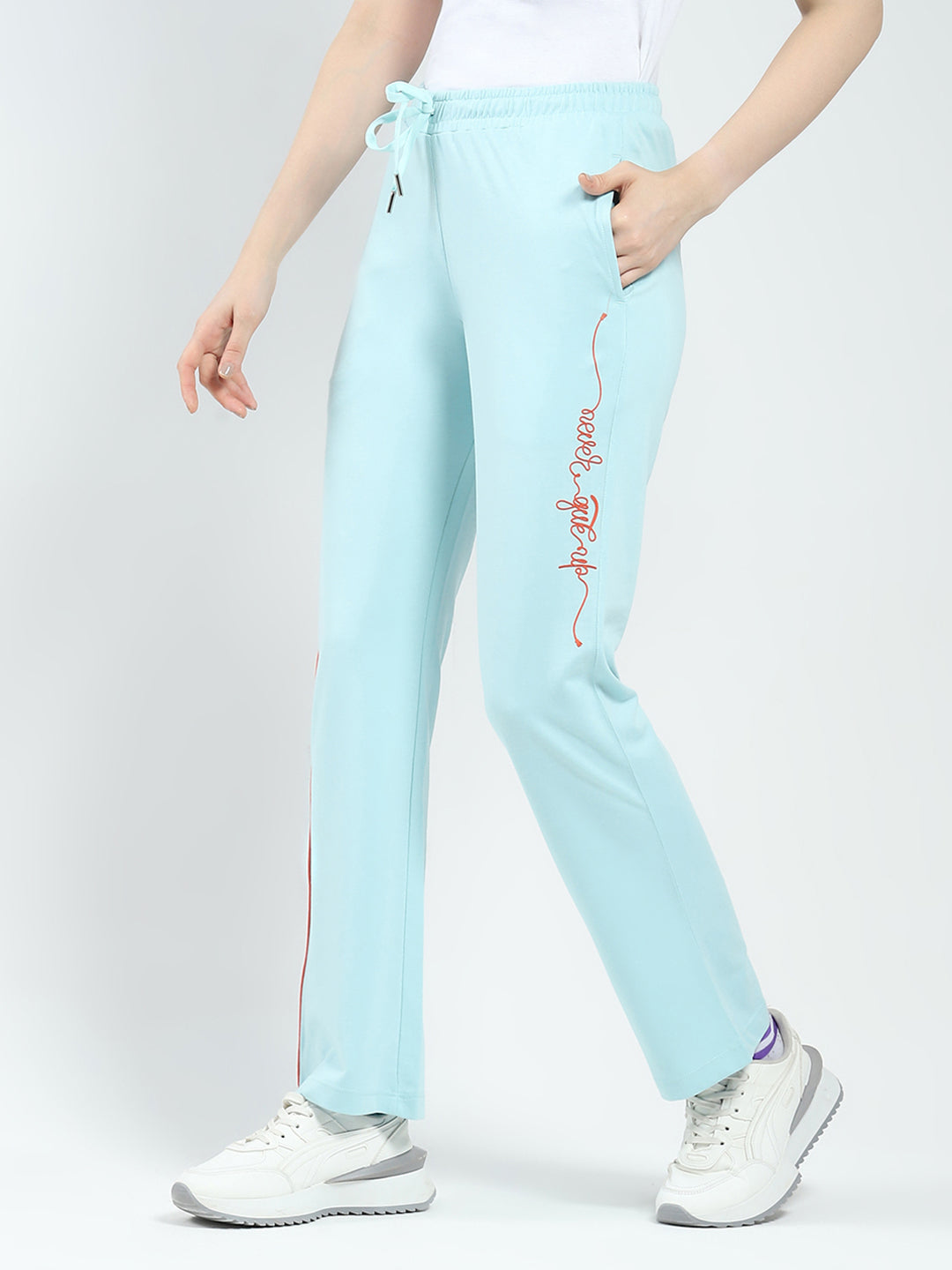 Women Blue Solid Regular Fit Lower
