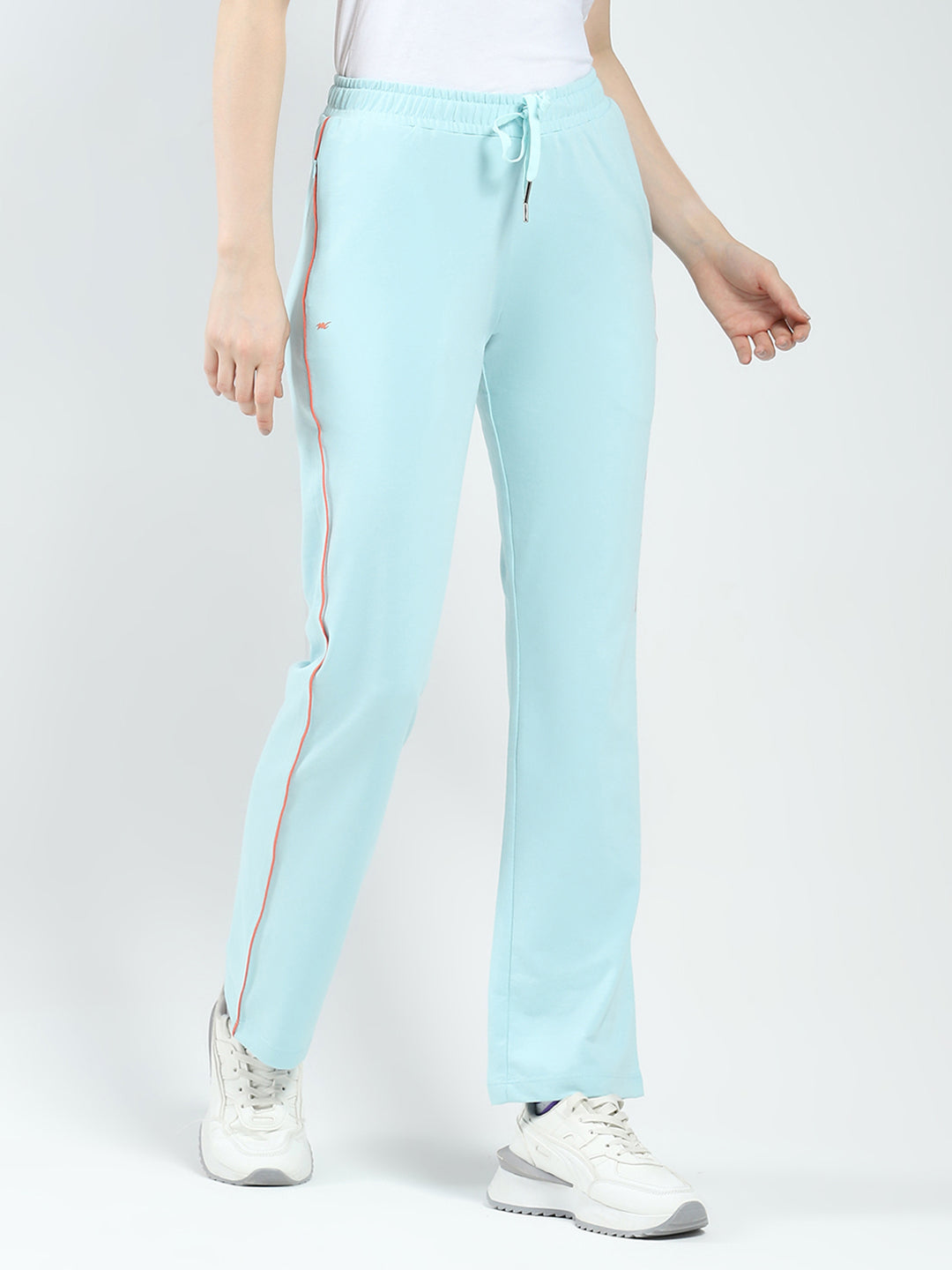 Women Blue Solid Regular Fit Lower