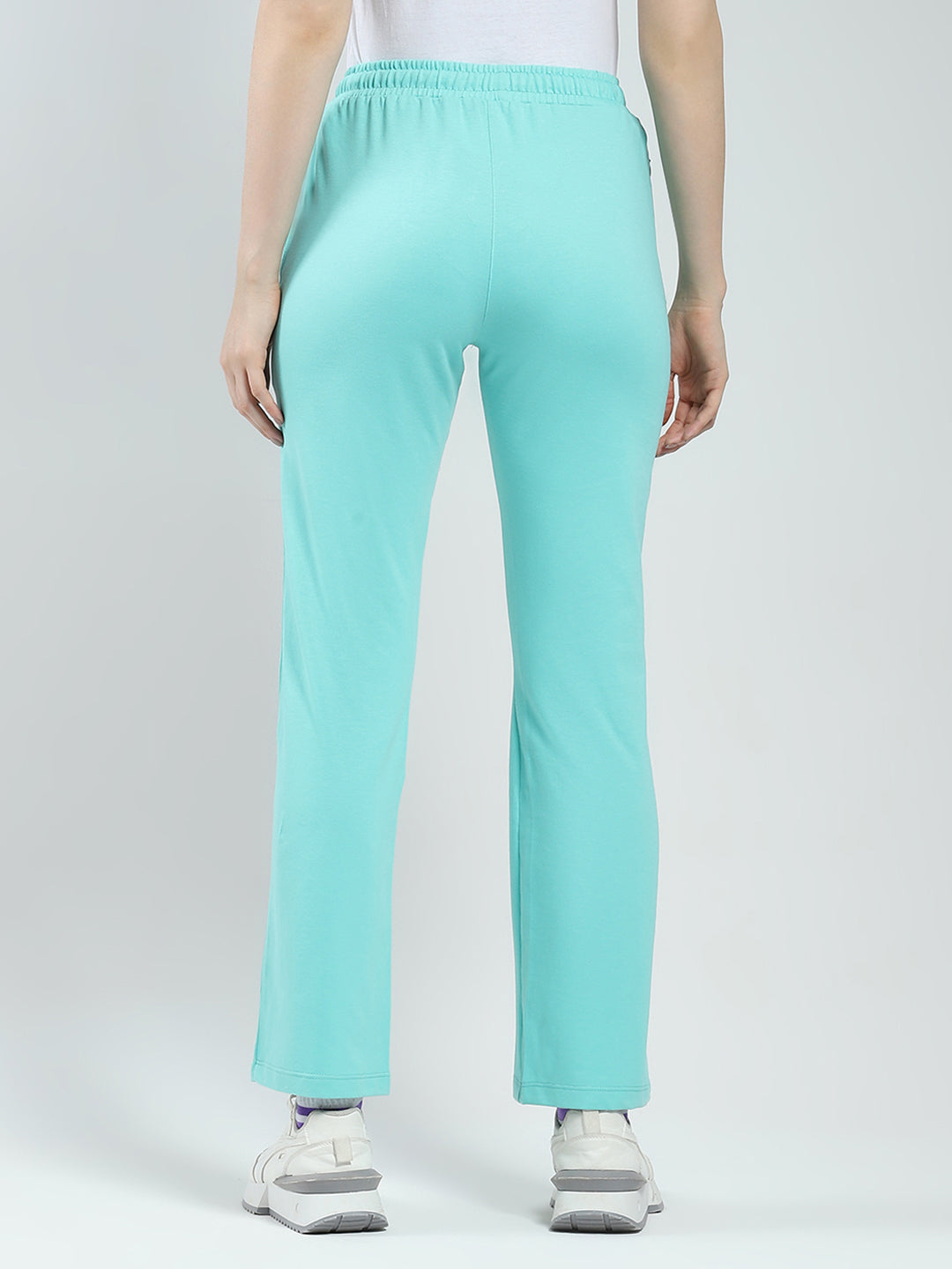 Women Green Solid Regular Fit Lower