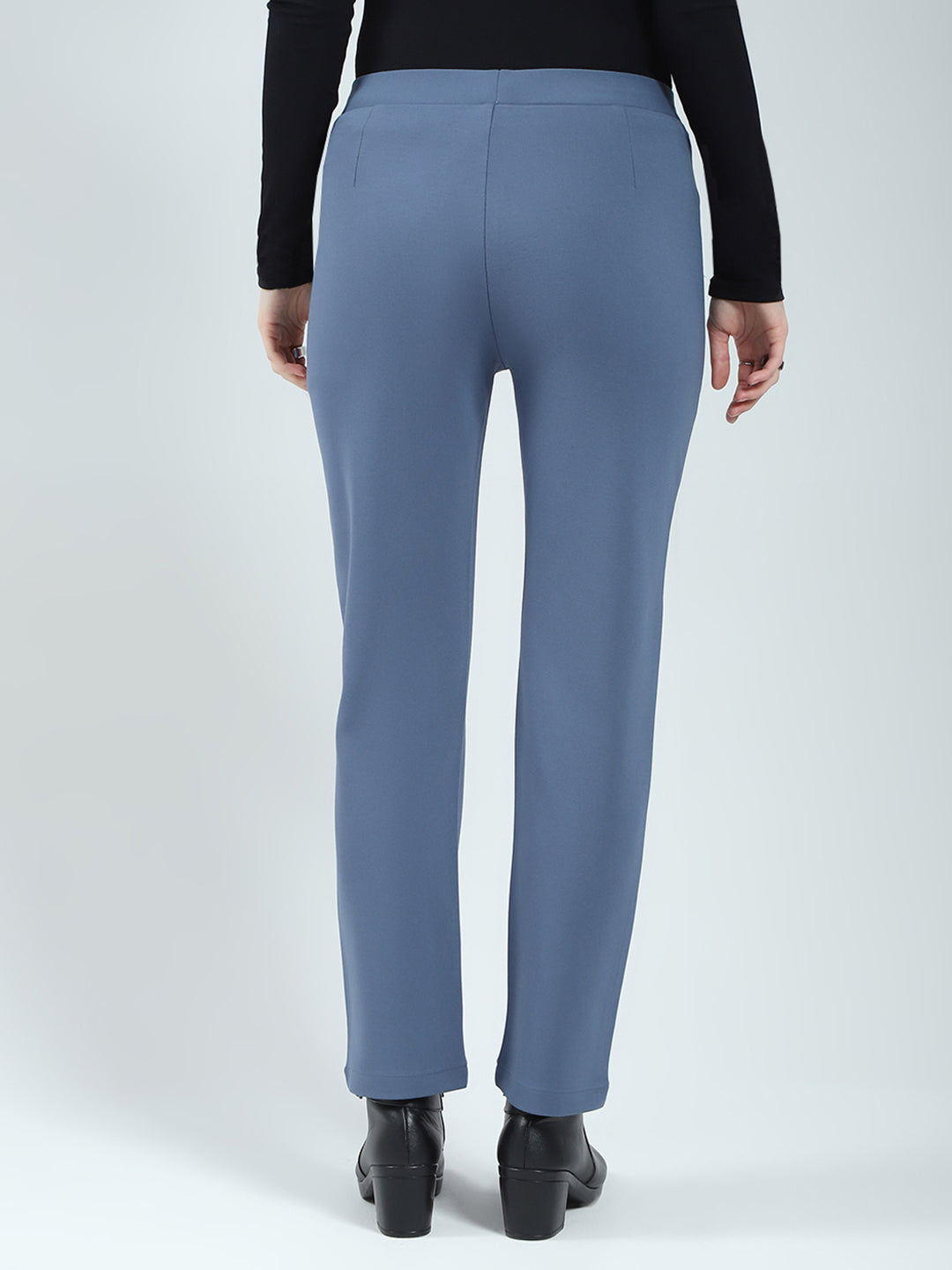 Women Blue Solid Regular Fit Jegging