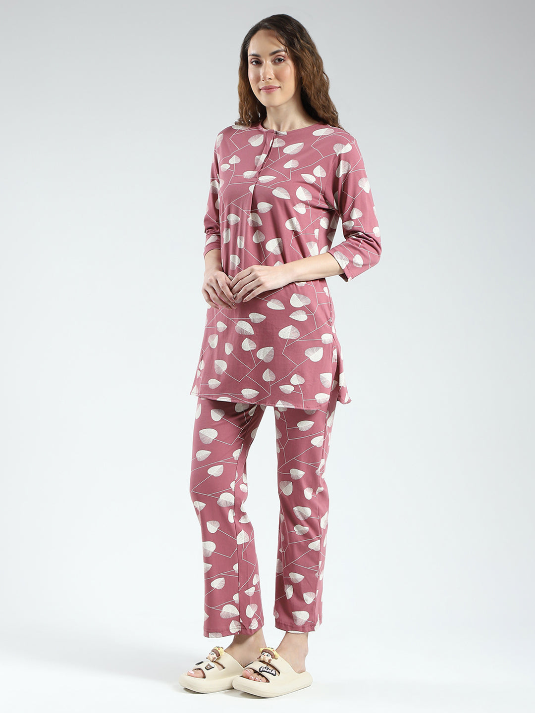 Women Pink Printed Round Neck 3/4th Sleeve Lower Set