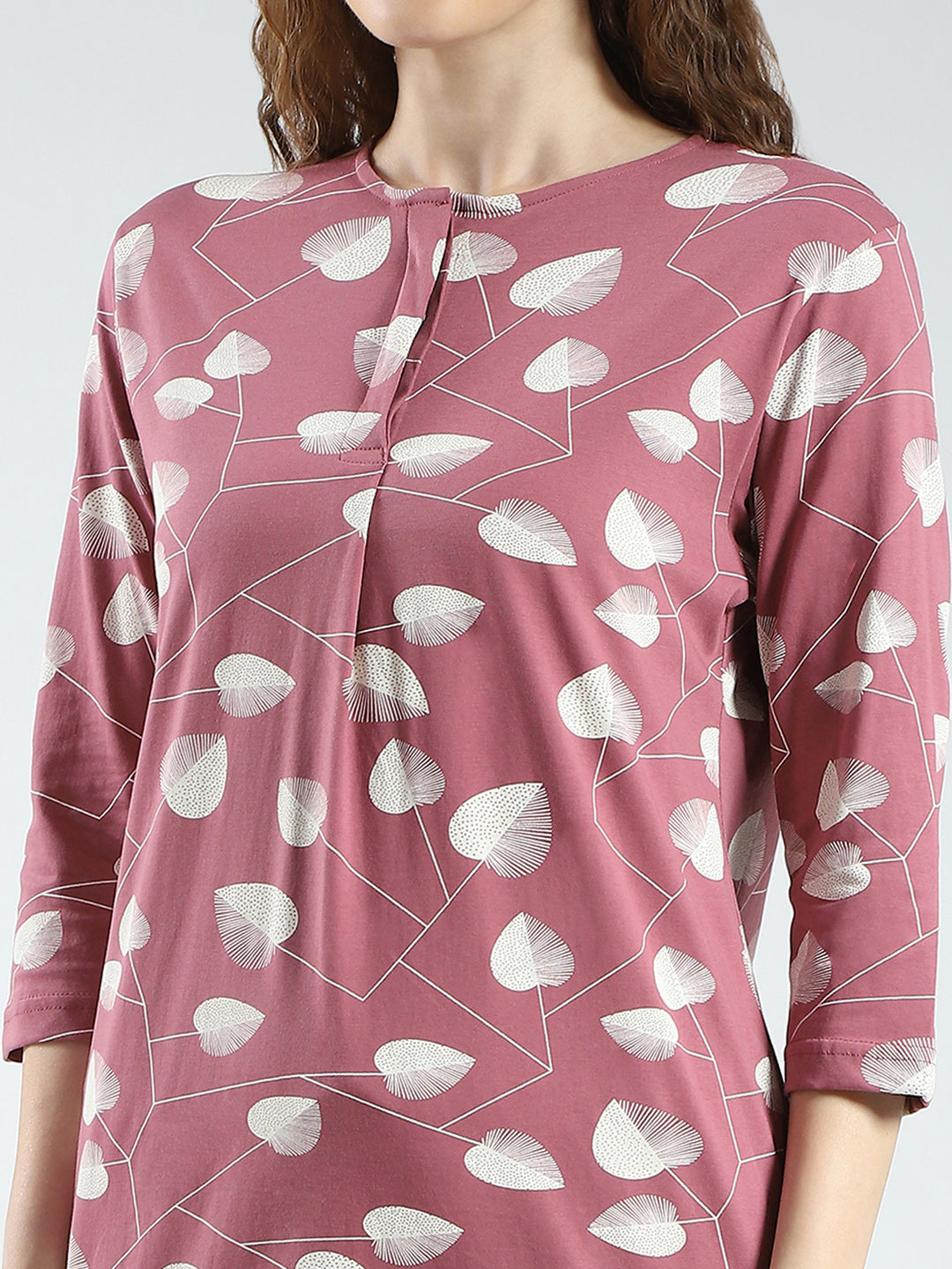 Women Pink Printed Round Neck 3/4th Sleeve Lower Set