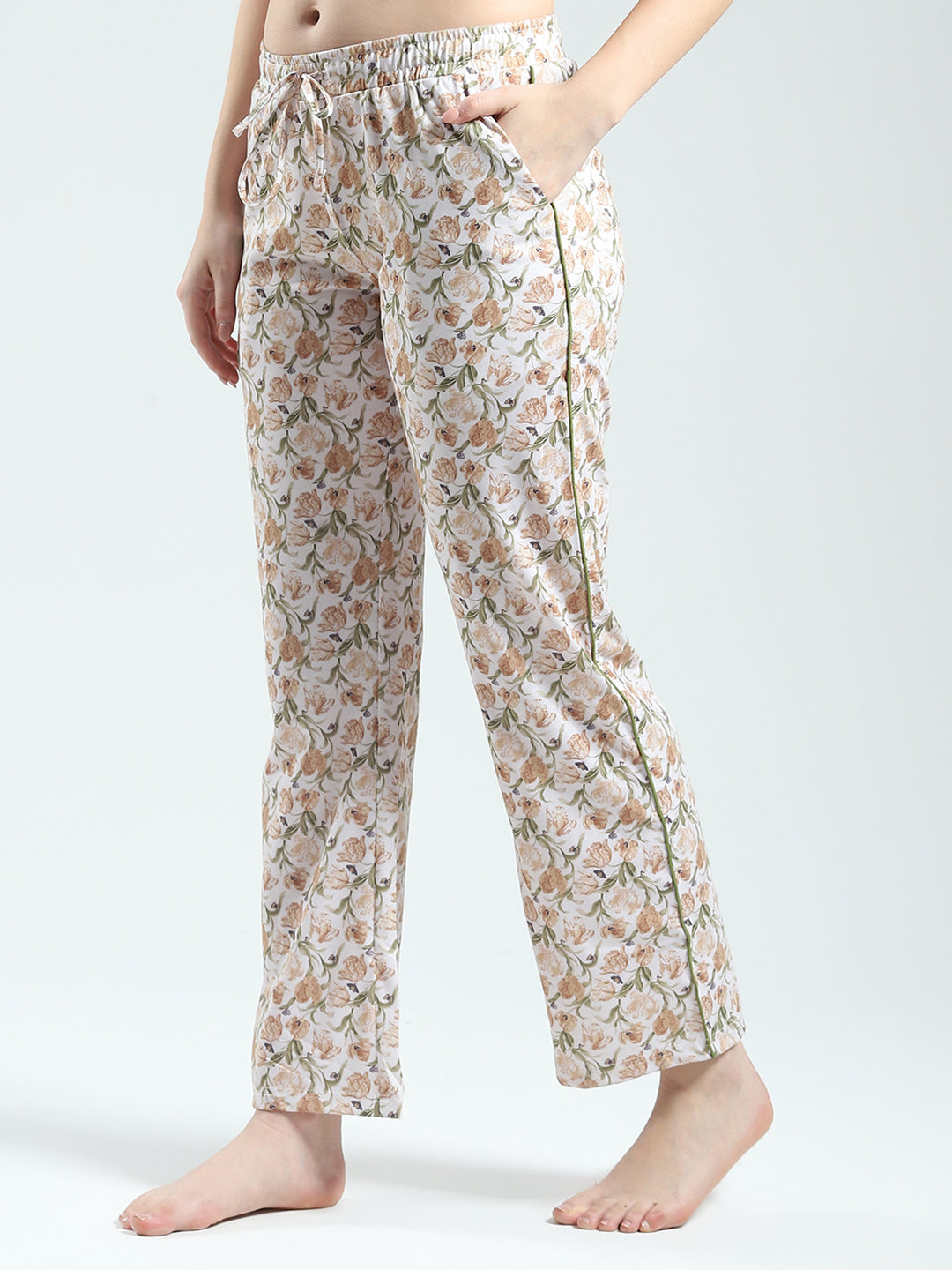 Women Off White Printed Round Neck Half Sleeve Combo 3Pc Set (T-Shirt, Shorts & Lower)