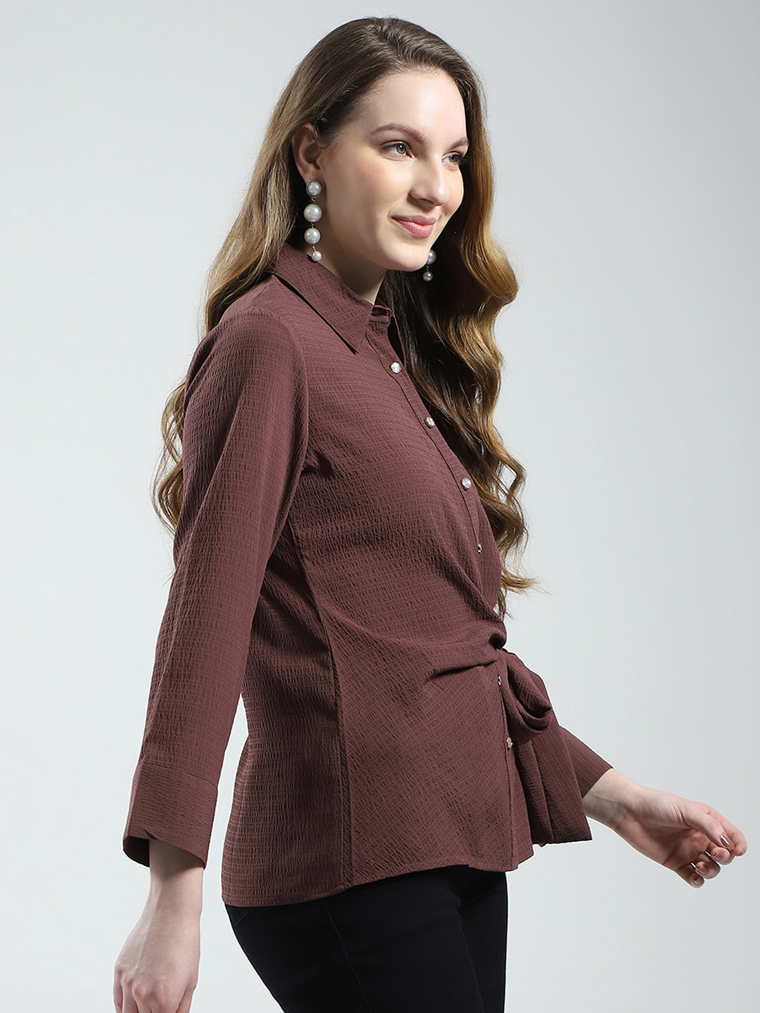 Women Brown Solid Collar 3/4th Sleeve Top