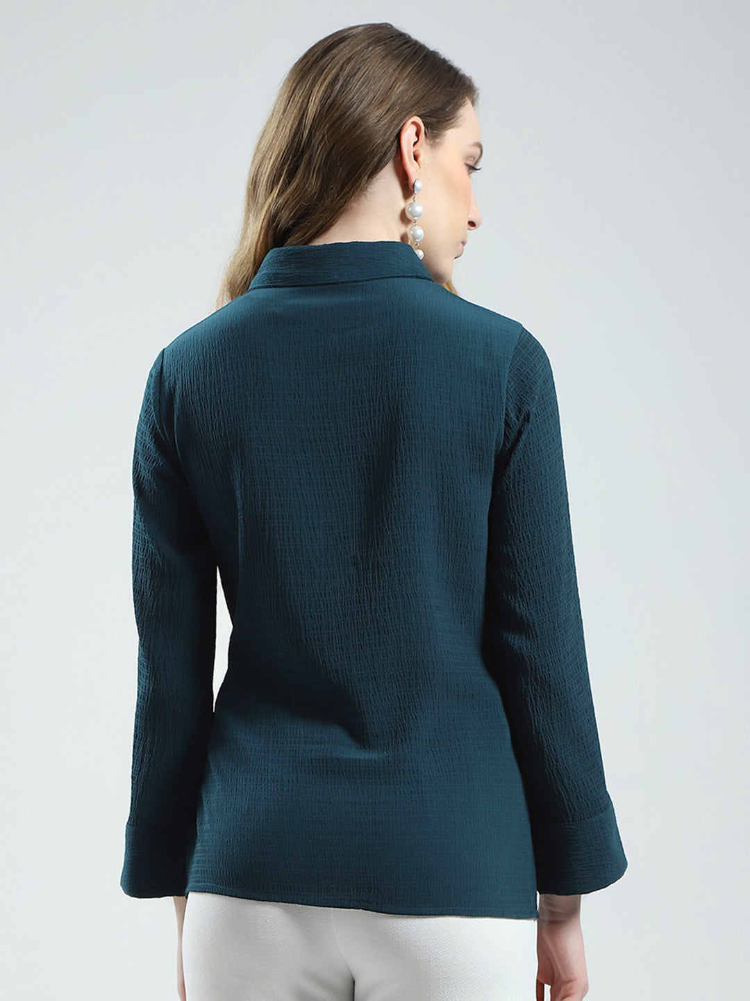 Women Teal Blue Solid Collar 3/4th Sleeve Top