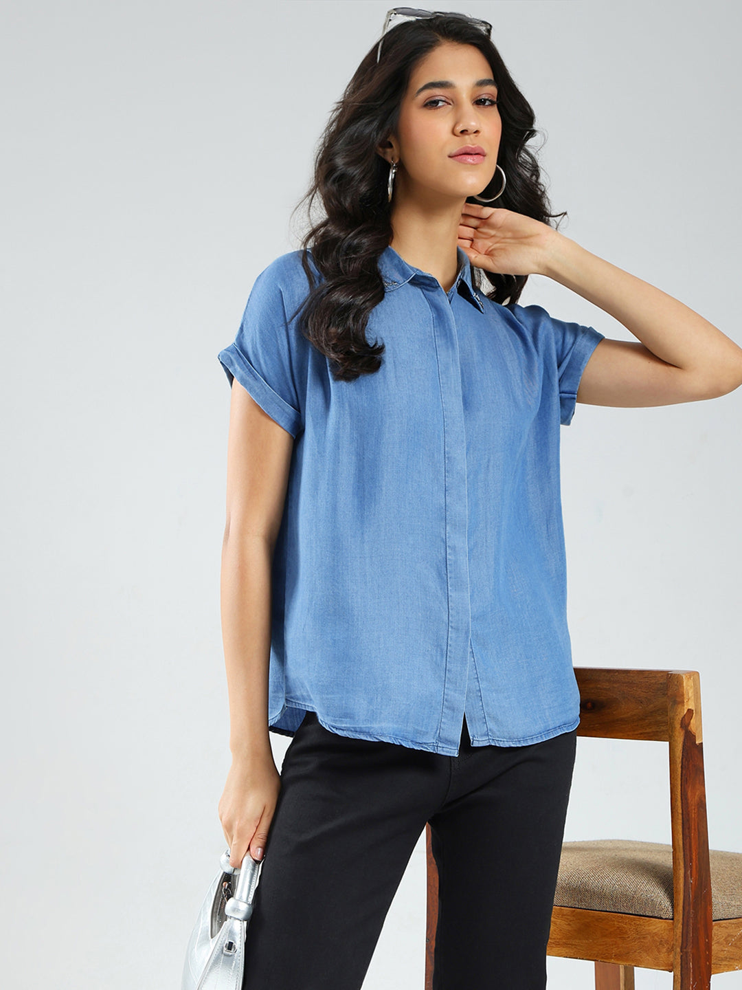 Women Blue Solid Collar Half Sleeve Top