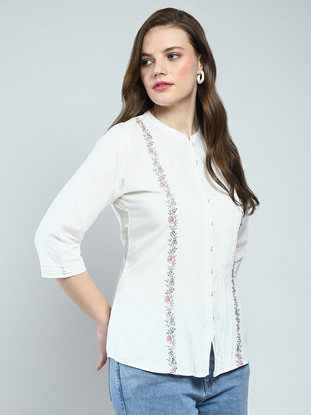 Women White Embroidered Round Neck 3/4th Sleeve Top