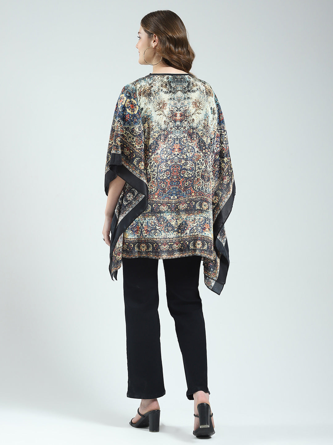 Women Black Printed Round Neck 3/4th Sleeve Poncho