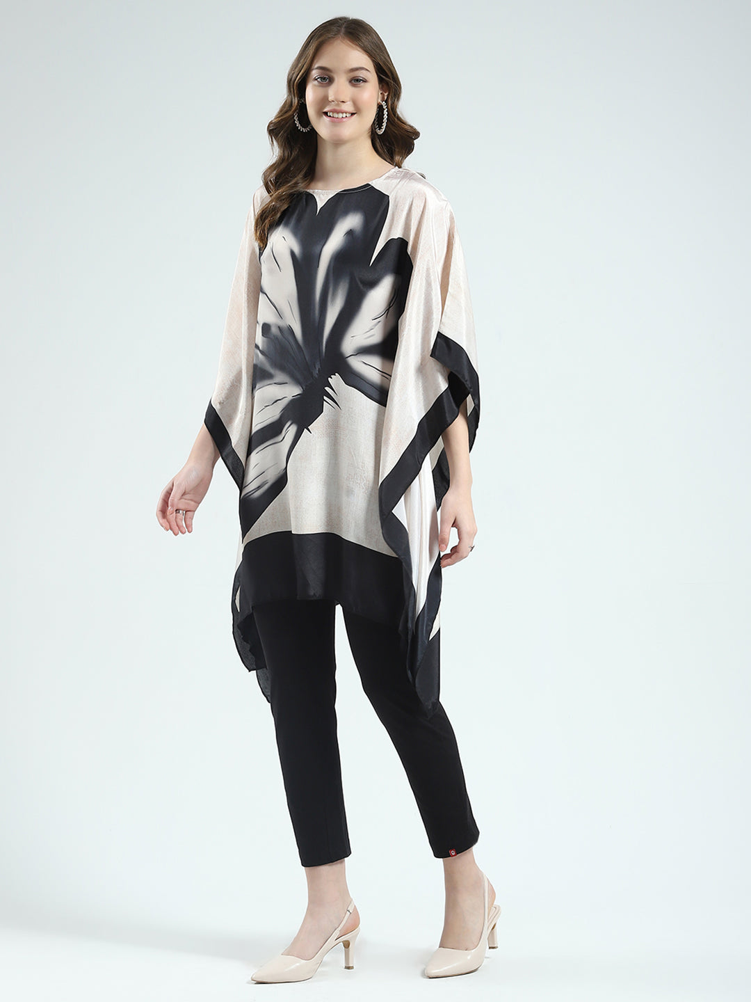 Women Beige Printed Round Neck 3/4th Sleeve Poncho