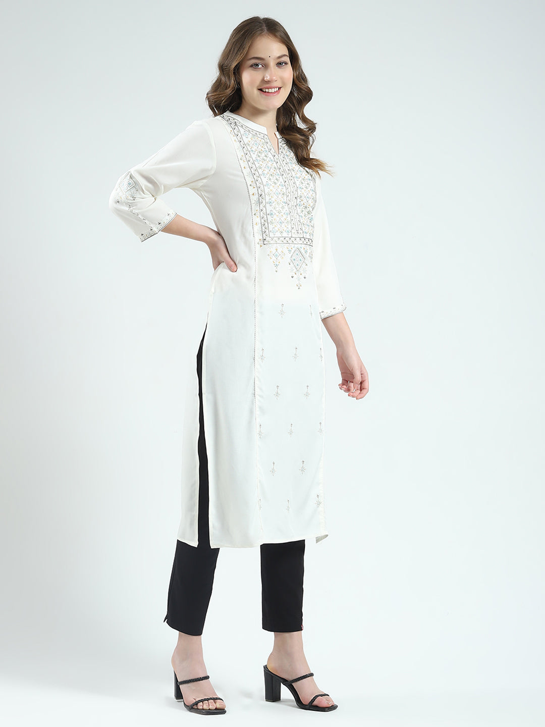 Women Off White Embroidered Round Neck 3/4th Sleeve Kurti