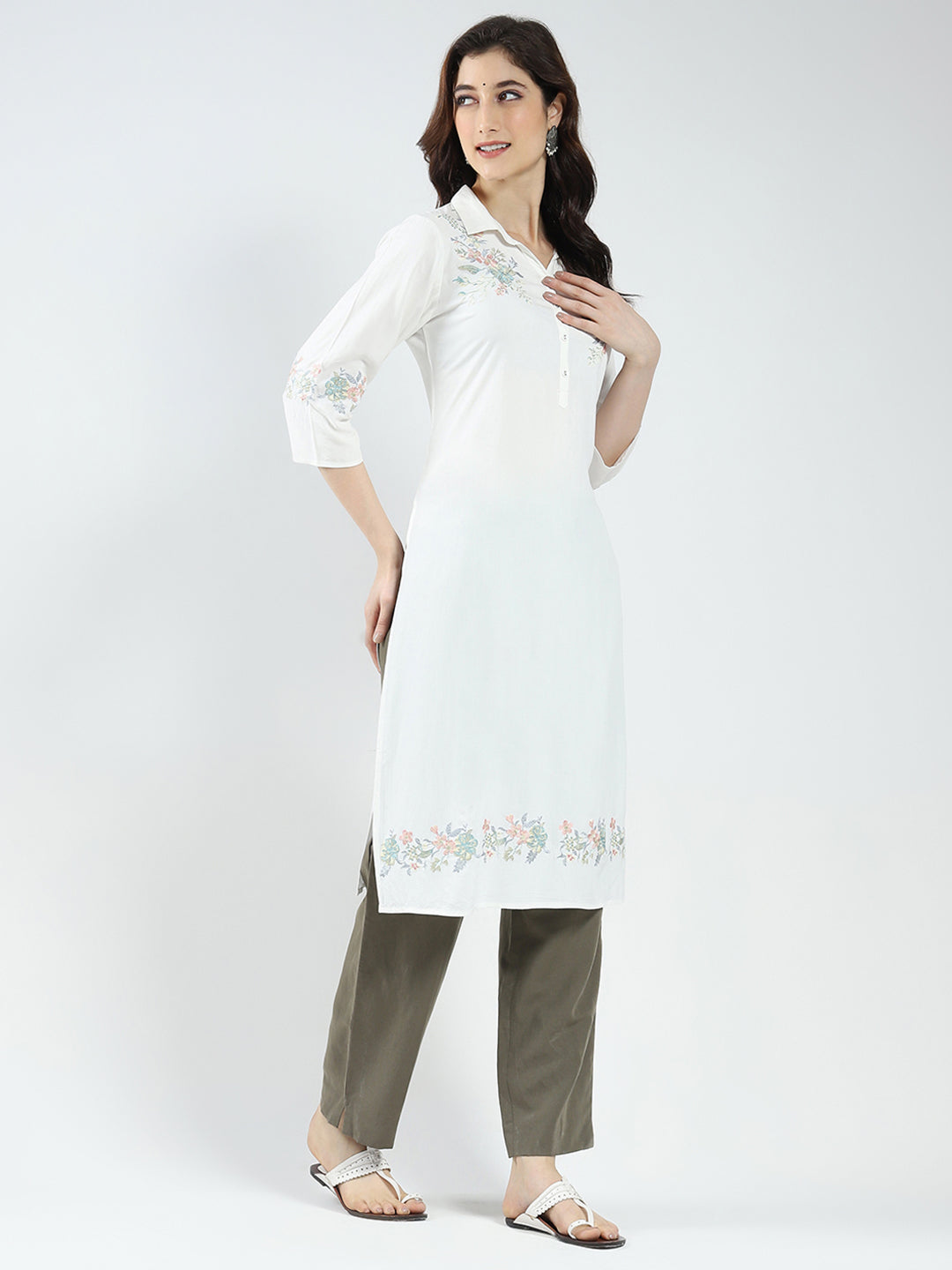 Women White Self Design Collar 3/4th Sleeve Kurti
