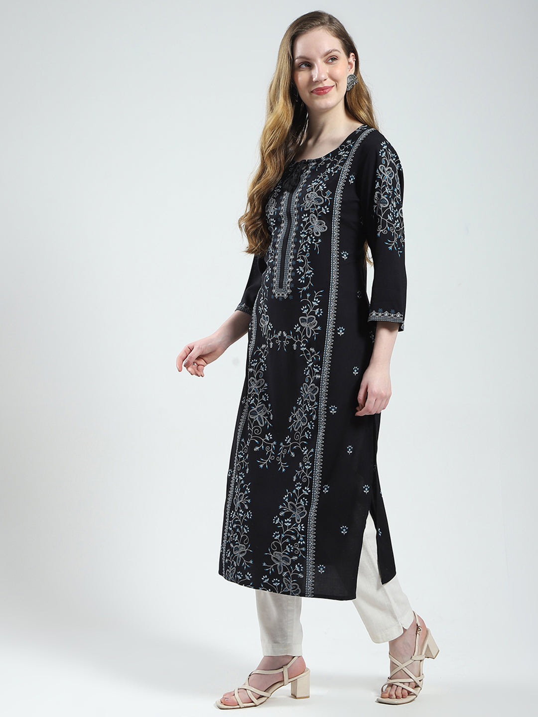 Women Black Printed Round Neck 3/4th Sleeve Kurti