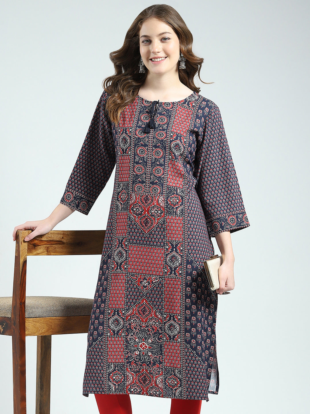 Women Navy Blue Printed Round Neck 3/4th Sleeve Kurti