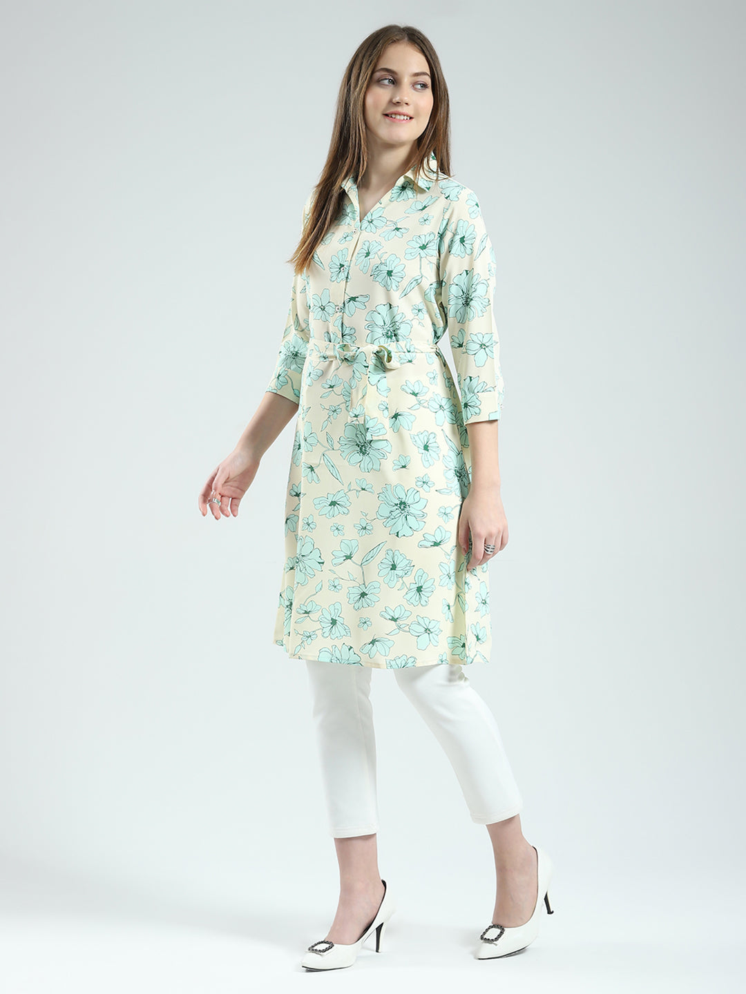 Women Beige Printed Collar 3/4th Sleeve Tunic