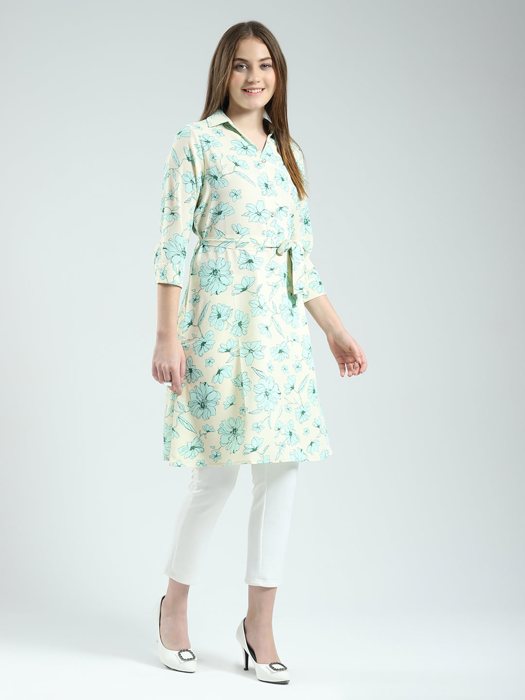 Women Beige Printed Collar 3/4th Sleeve Tunic