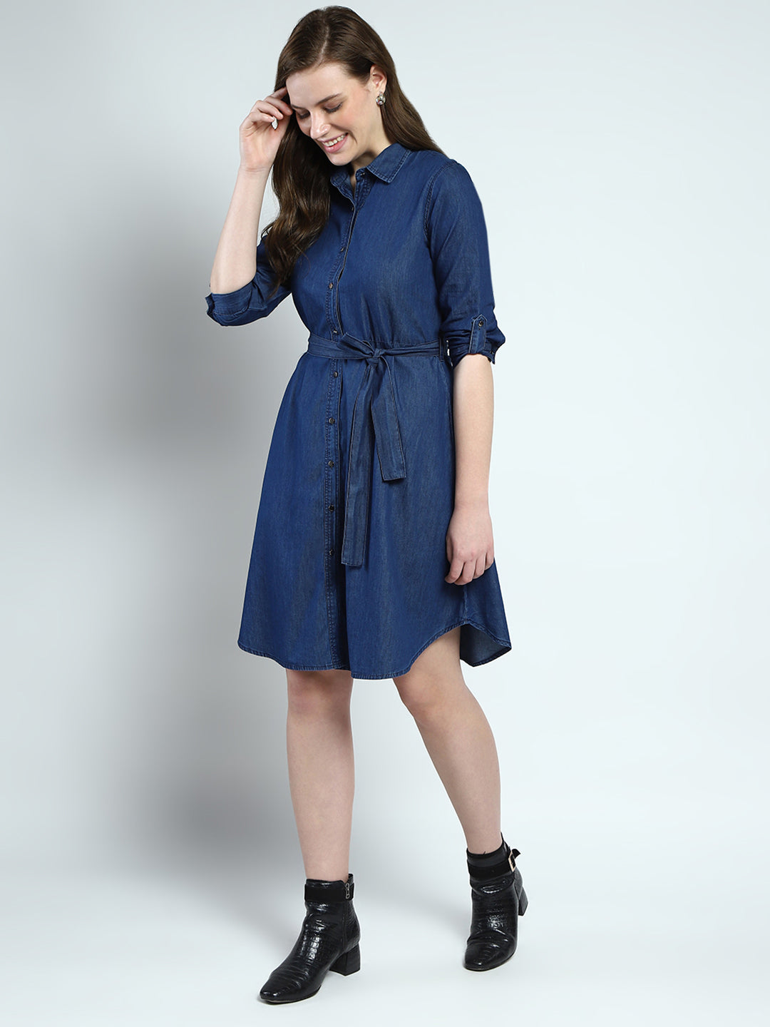 Women Blue Solid Collar 3/4th Sleeve Tunic