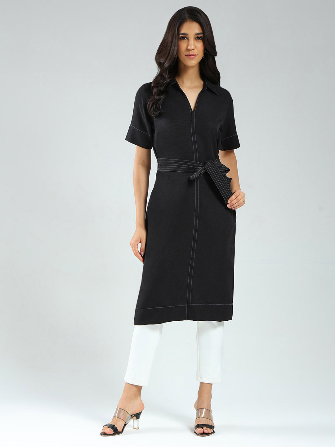 Women Black Solid Collar Half Sleeve Tunic