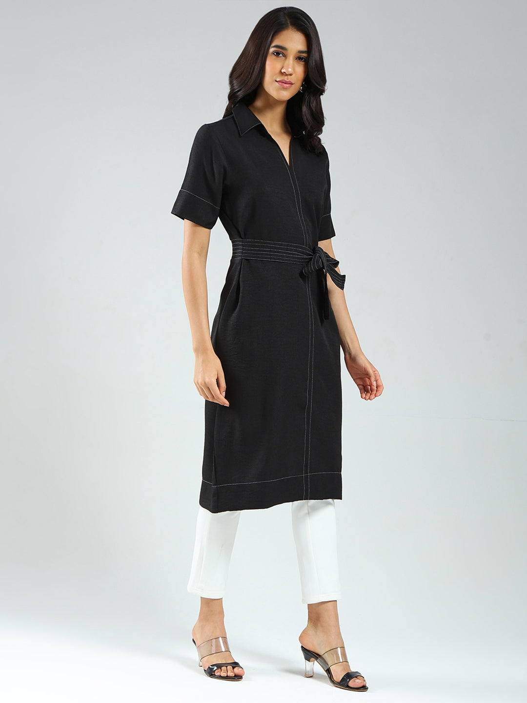 Women Black Solid Collar Half Sleeve Tunic