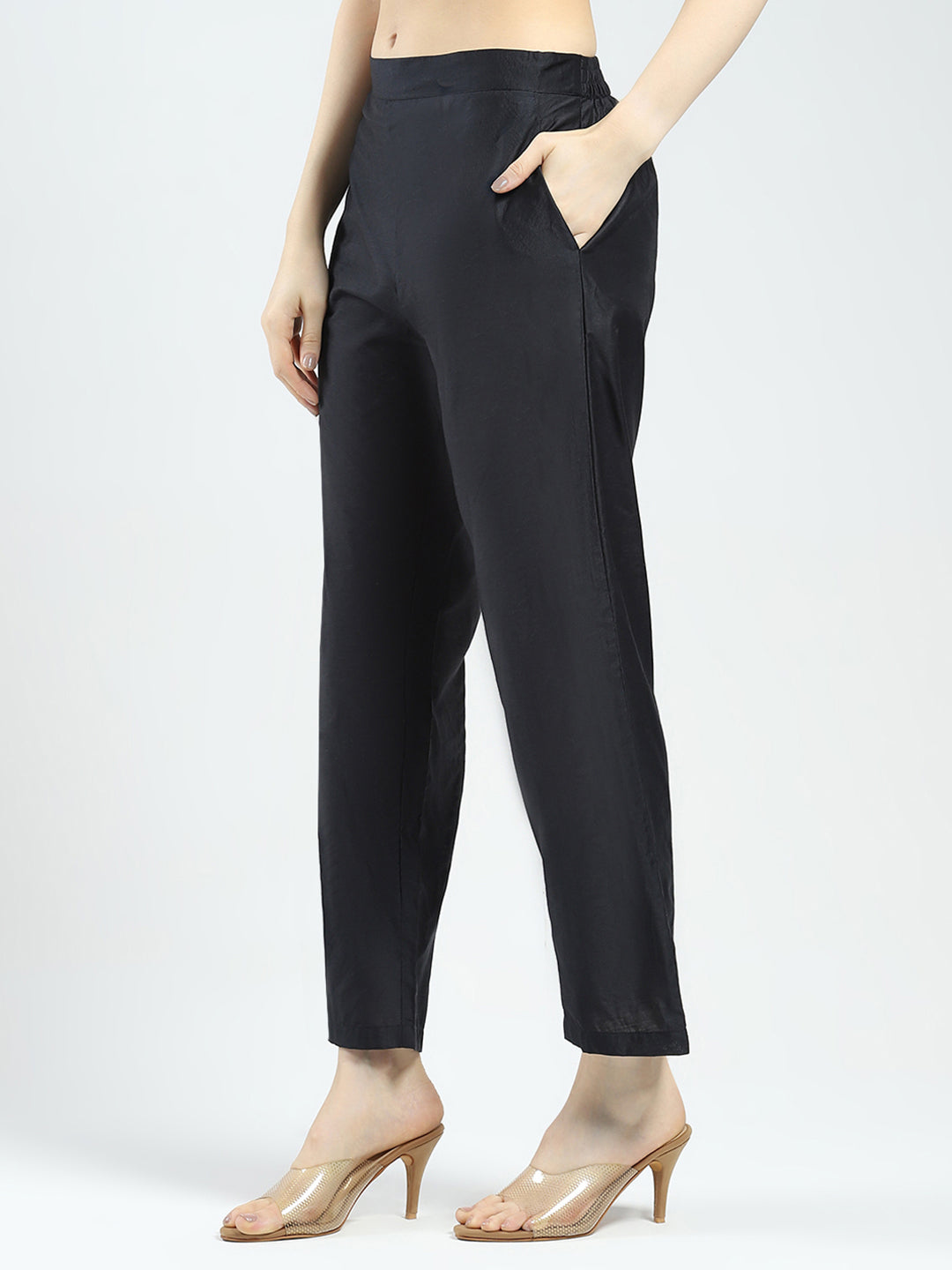 Women Grey & Black Printed Collar Full Sleeve Cords Set