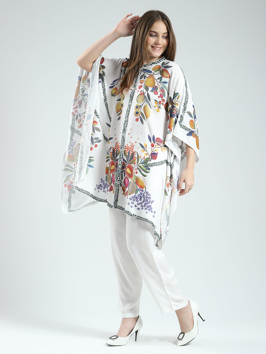 Women White Printed Round Neck Half Sleeve Cords Set