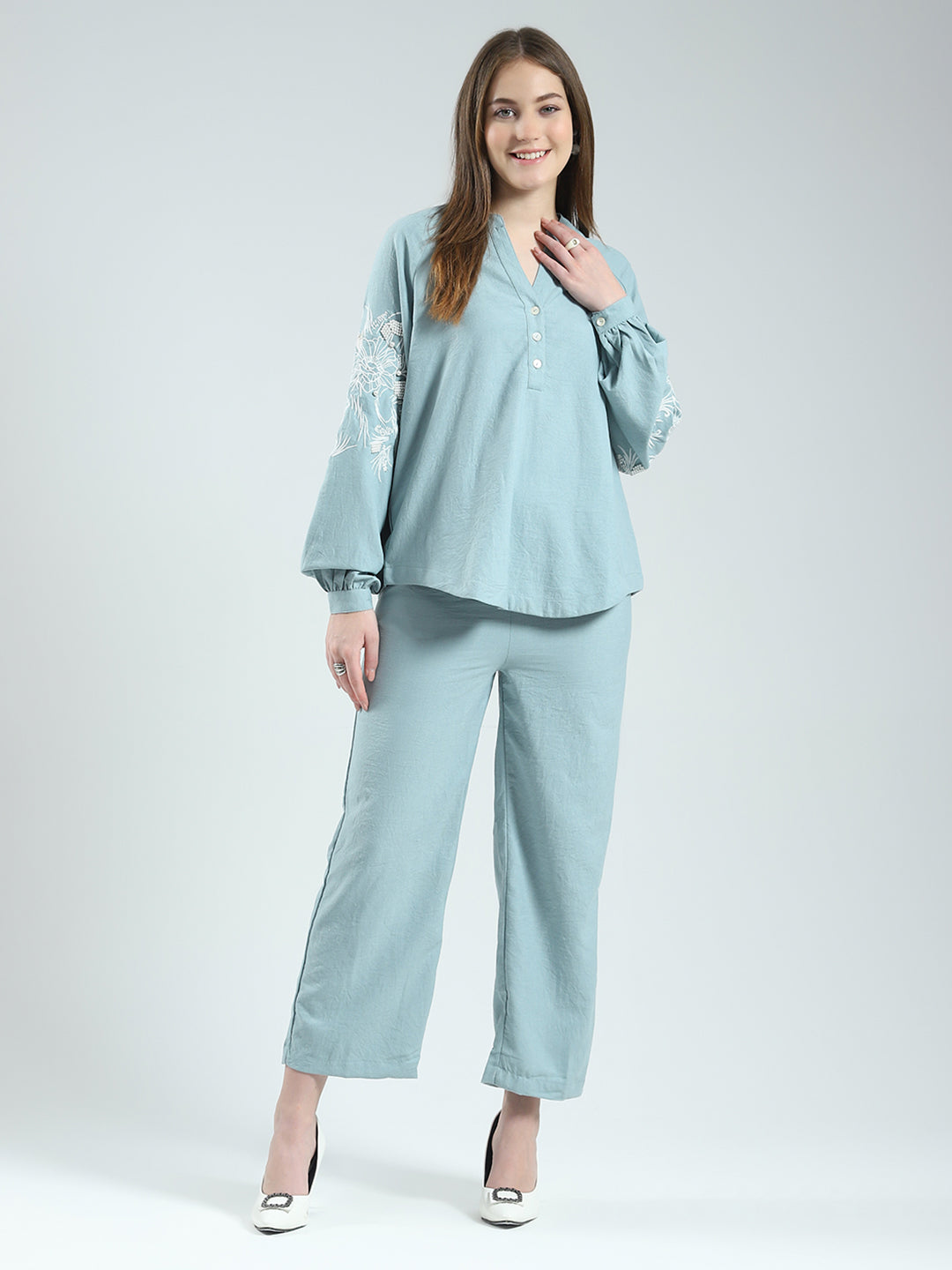 Women Green Self Design Band Neck Full Sleeve Cords Set