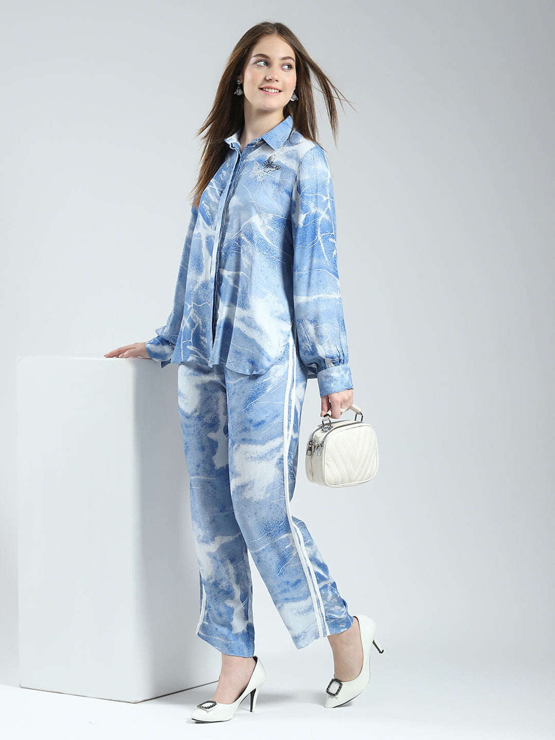 Women Blue Printed Collar Full Sleeve Cords Set